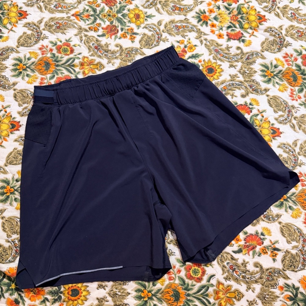 Lululemon‎ Womens Black Athletic Running Shorts Laser Cut Vents Mid Rise